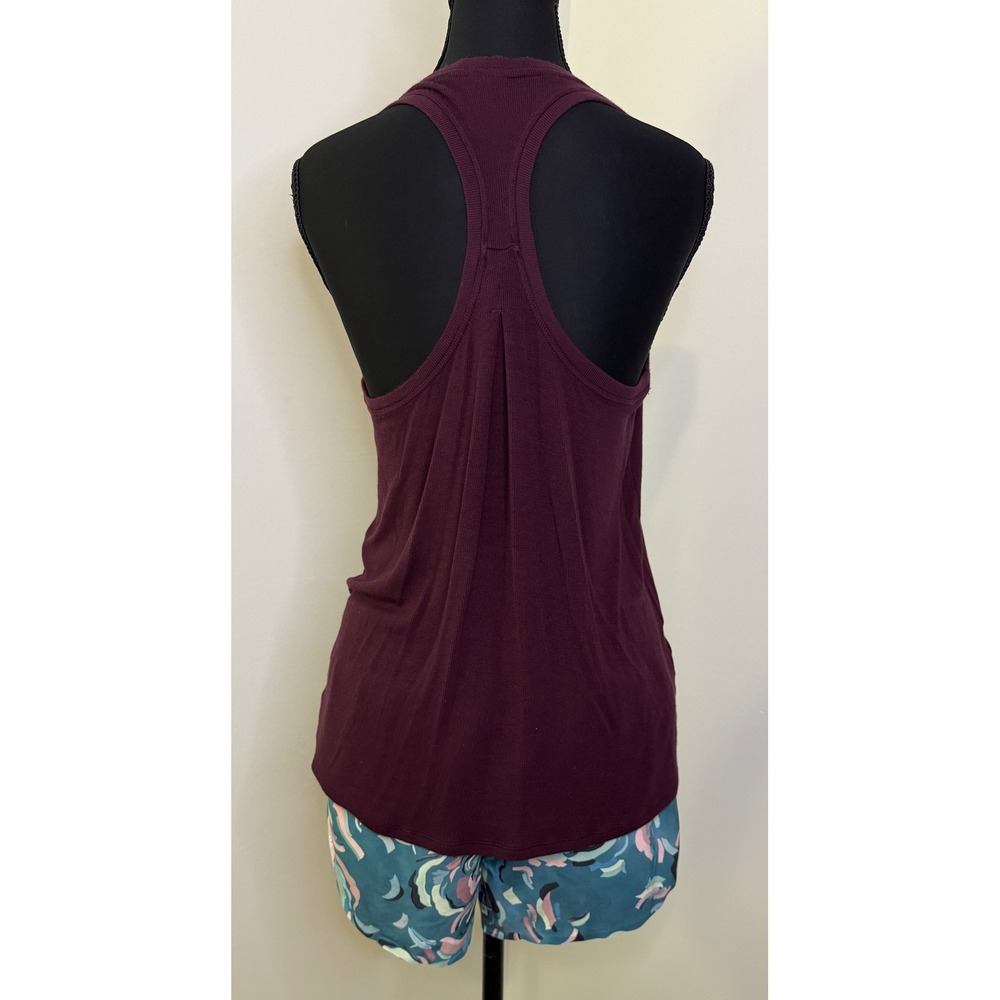Athleta Womens Burgundy Ribbed Racerback Tank and Teal Floral Shorts Set Size M - Picture 3 of 9